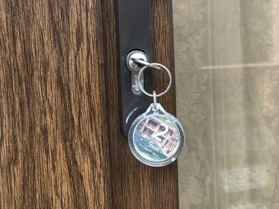 Гостевой Дом "Уют У Тумановых" Pitsunda Exterior foto